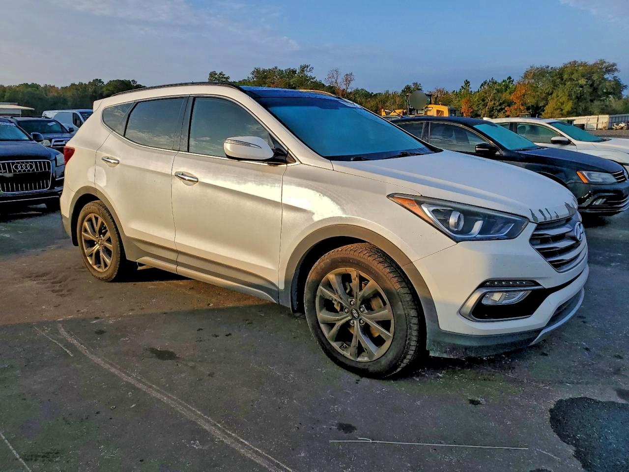 Hyundai SANTA FE Image 3