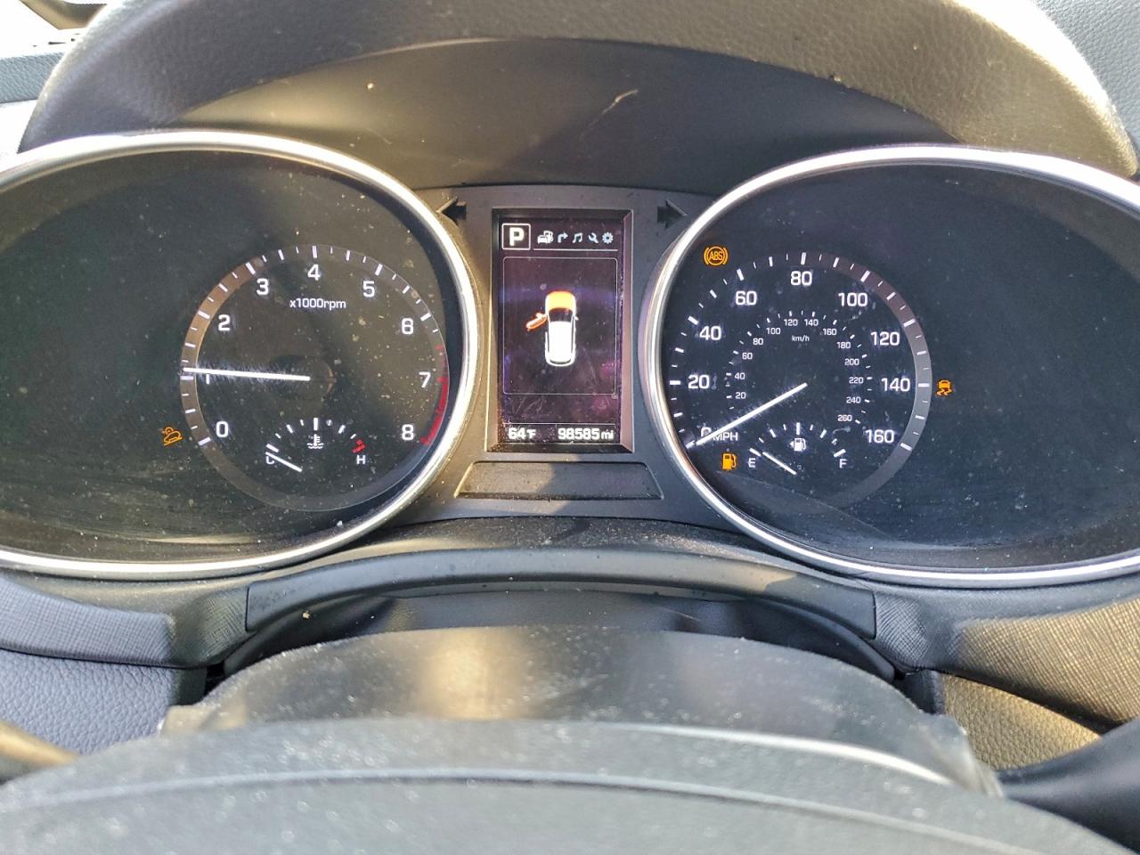 Hyundai SANTA FE Image 2