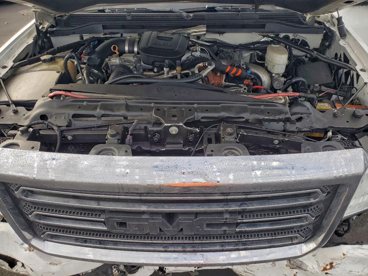 GMC Sierra K2500 Denali Image 13