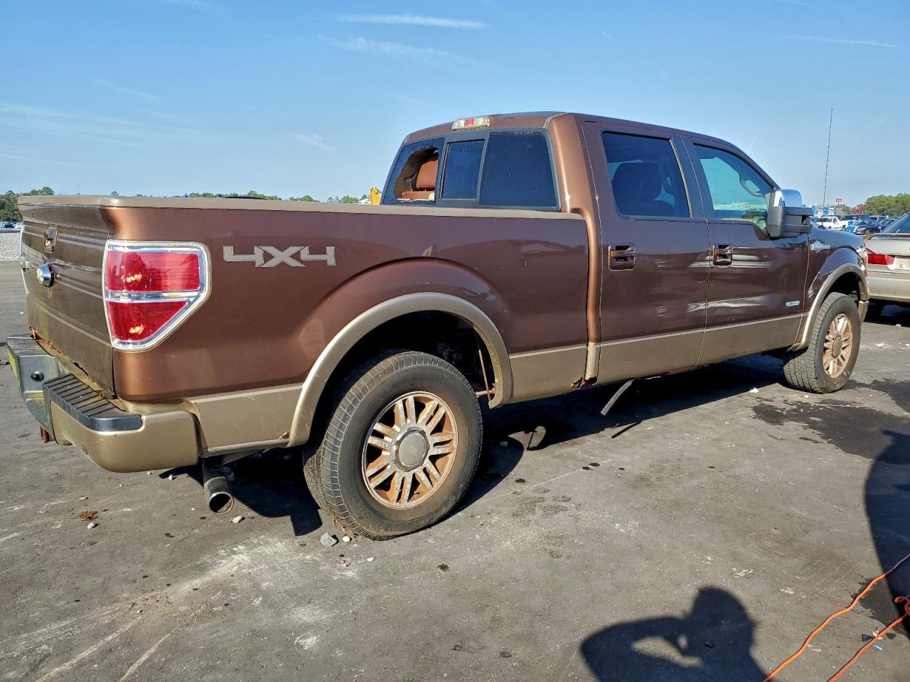 Ford F-150 Supercrew Image 4