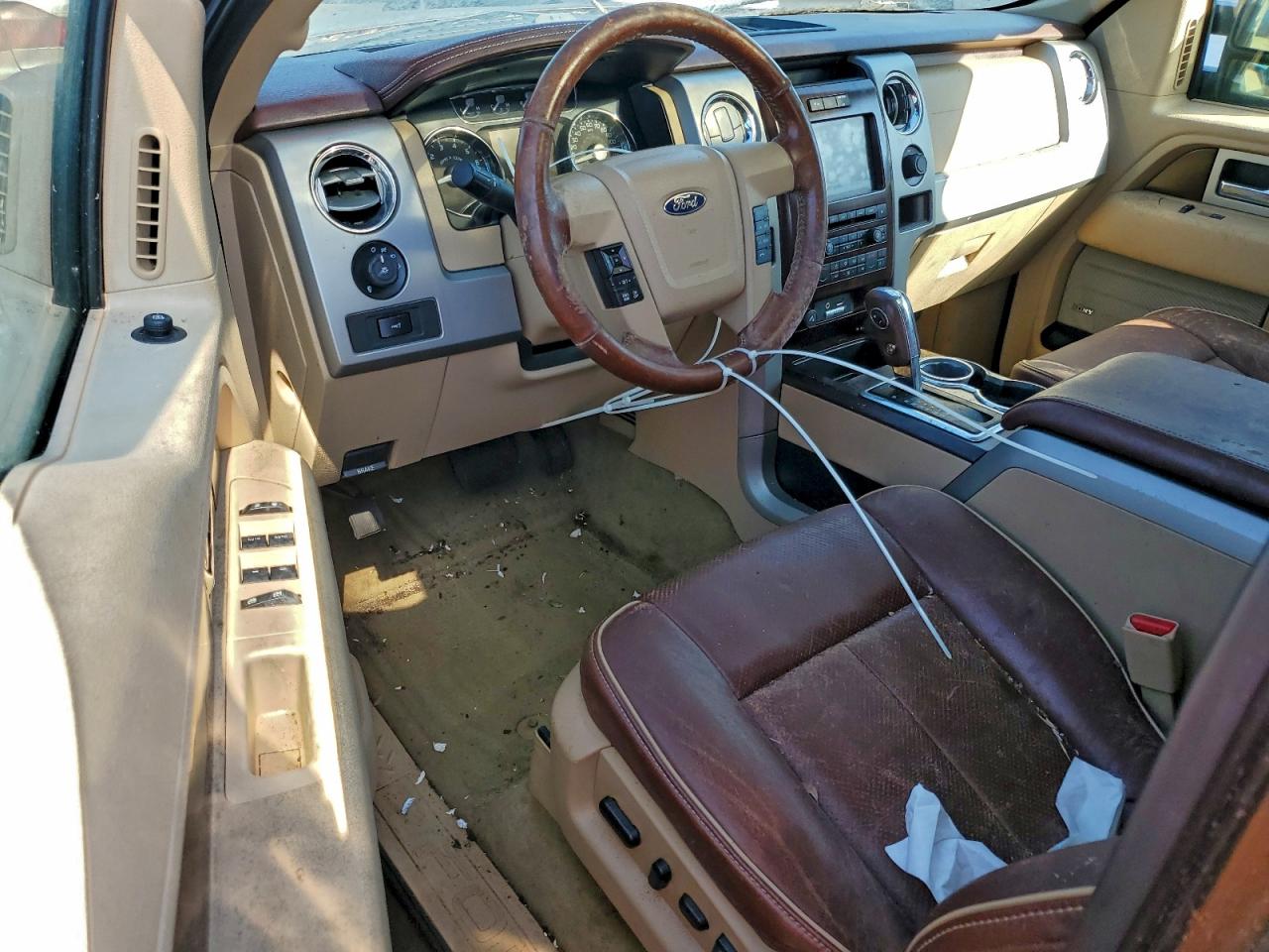 Ford F-150 Supercrew Image 12