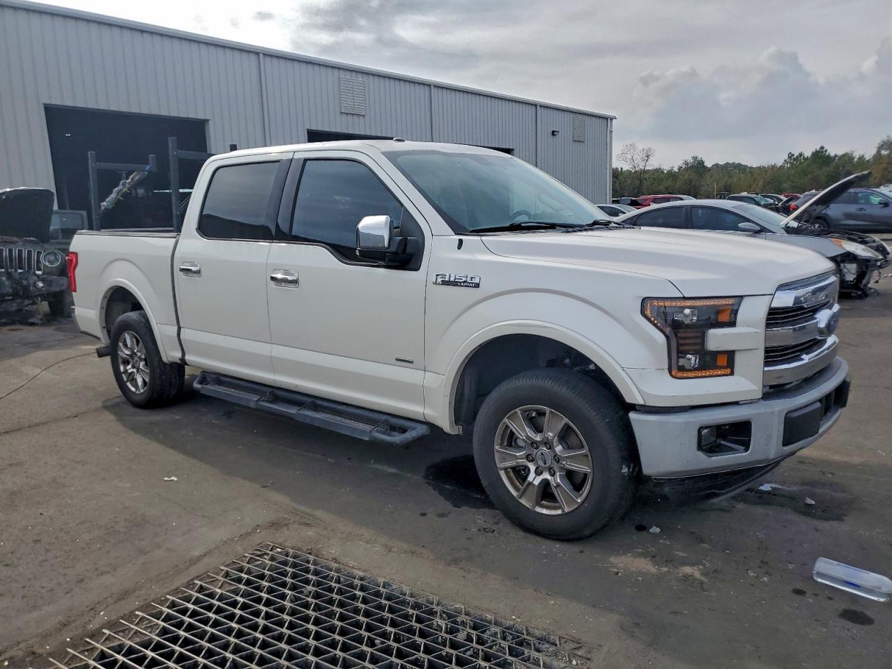 Ford F-150 Supercrew Image 9