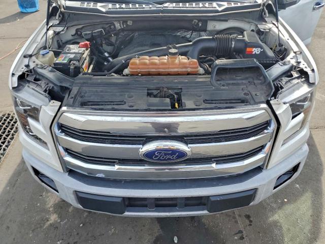 Ford F-150 Supercrew Image 2