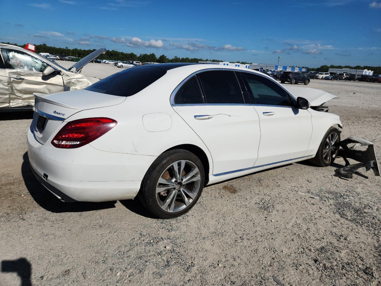 Mercedes-Benz C-Class 300 4matic Image 2