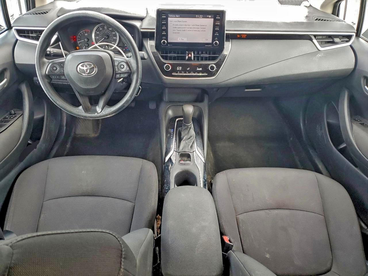 Toyota Corolla Le Image 13