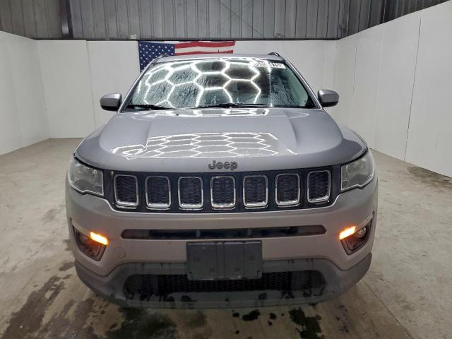 Jeep Compass Latitude Image 4