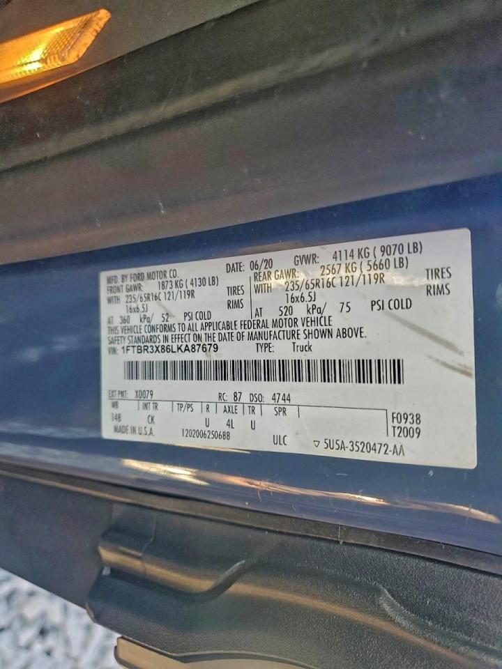 Ford Transit T-250 Image 10