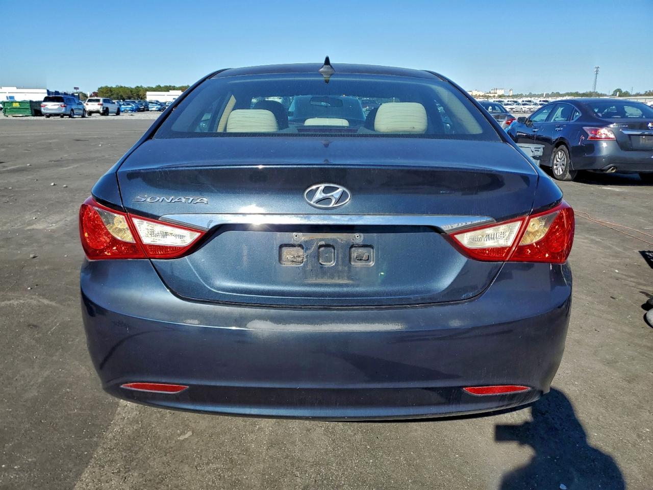 Hyundai SONATA Gls Image 7