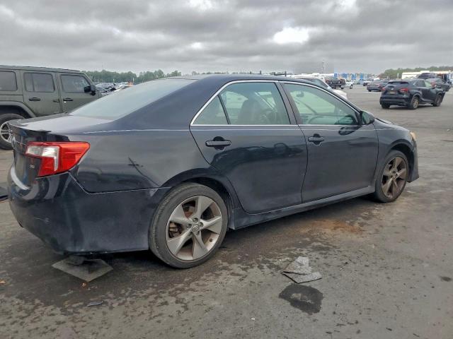 Toyota Camry L Image 3