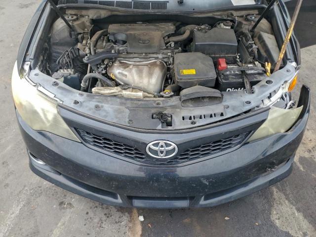 Toyota Camry L Image 6