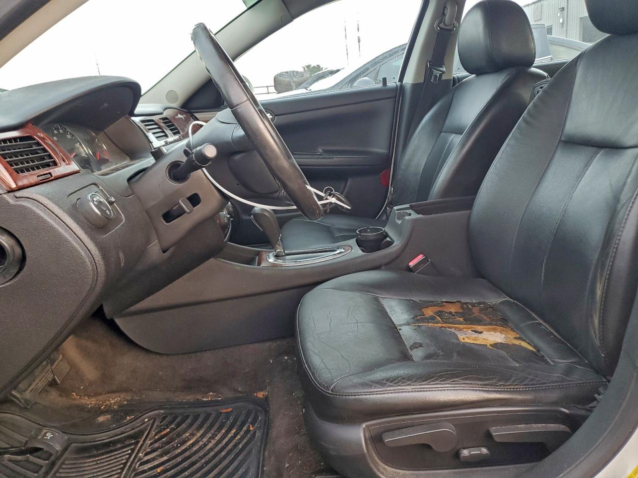 Chevrolet Impala 1lt Image 9