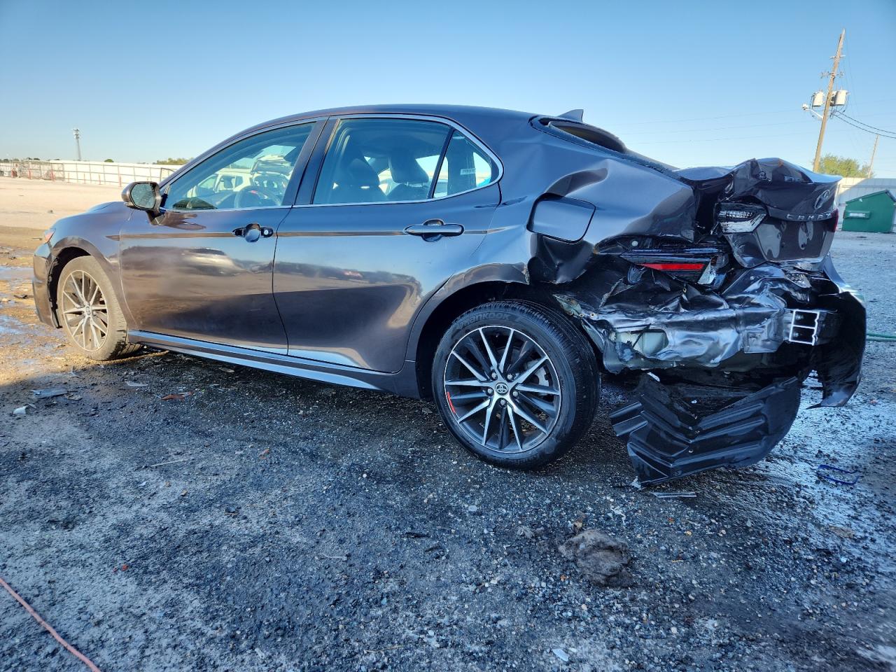 Toyota Camry Se Night Shade Image 4