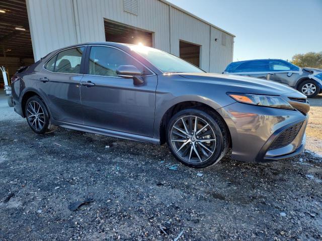 Toyota Camry Se Night Shade Image 8