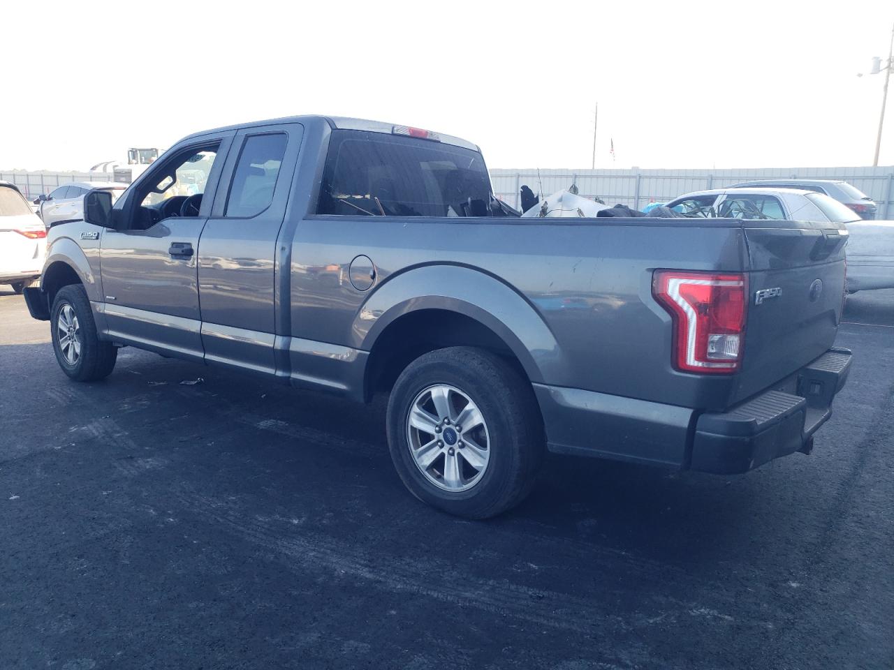 Ford F-150 Super Cab Image 9