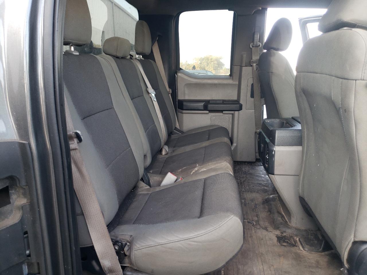 Ford F-150 Super Cab Image 8