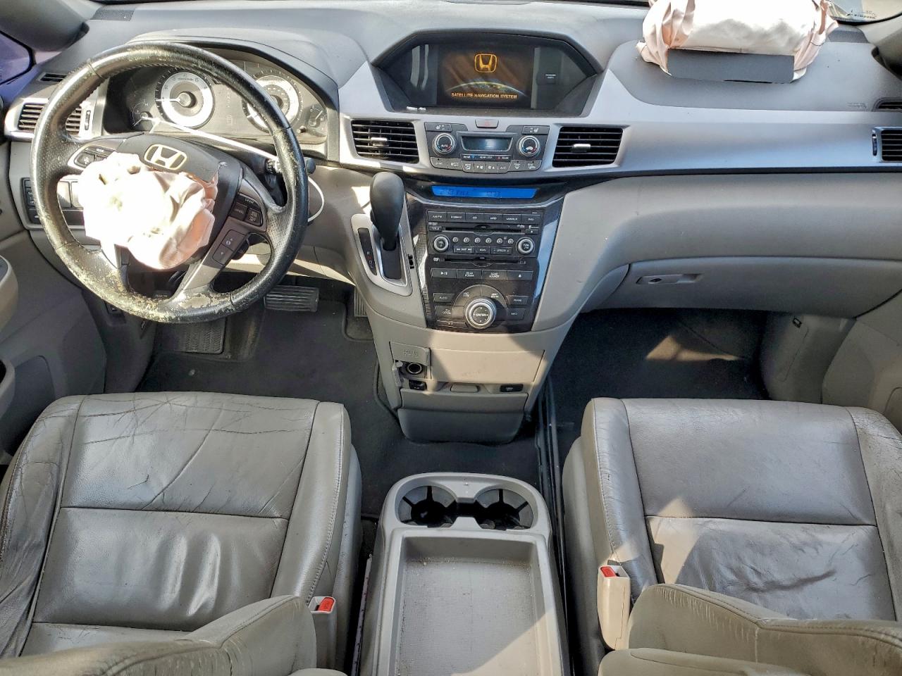 Honda Odyssey Touring Image 9