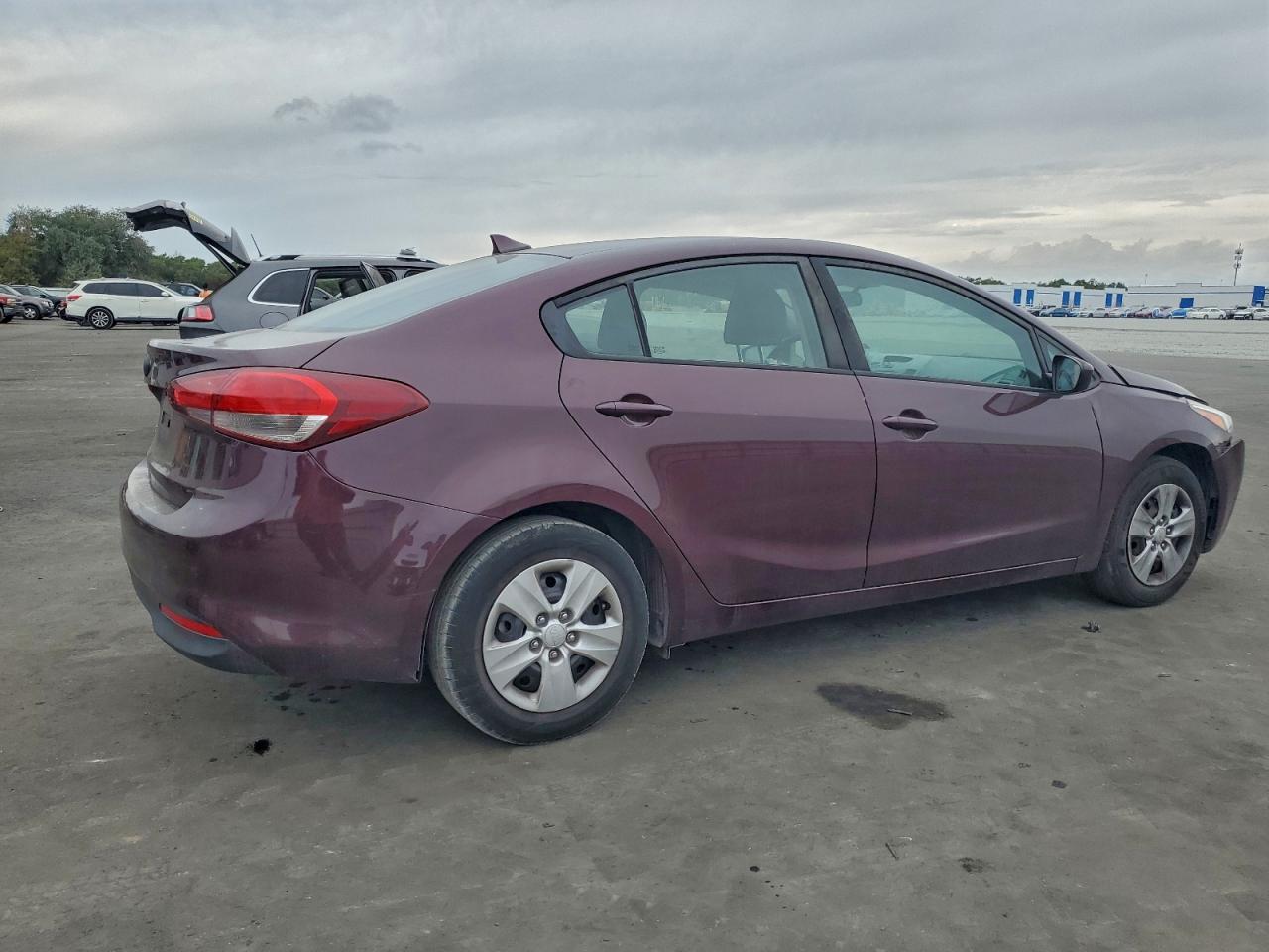 Kia Forte Lx Image 2