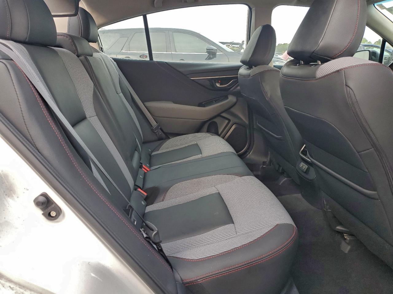 Subaru Legacy Sport Image 11