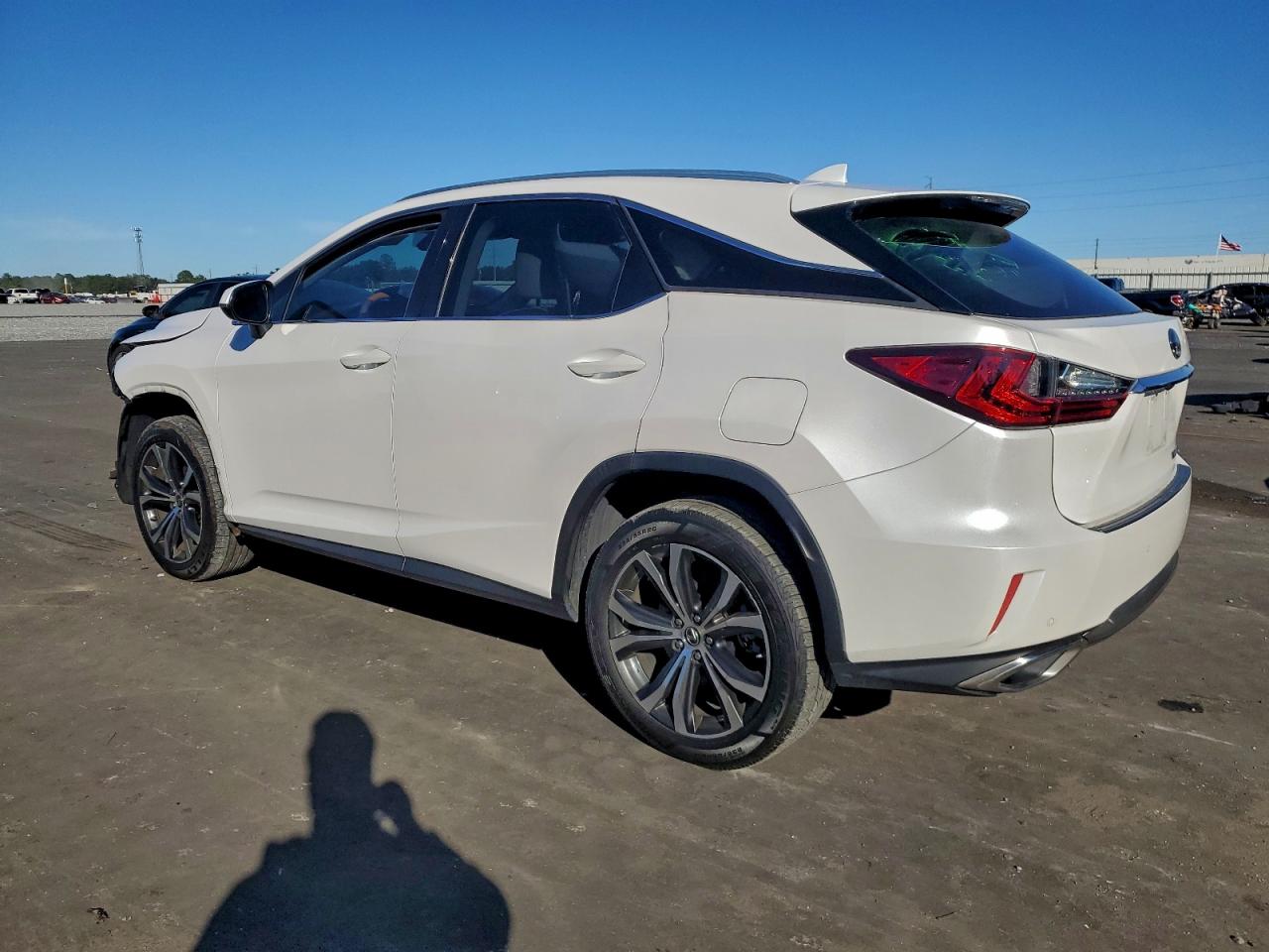 Lexus RX 350 Base Image 6