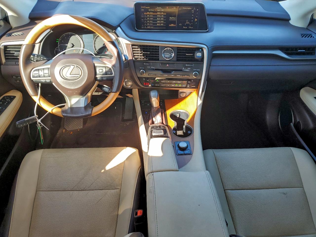 Lexus RX 350 Base Image 14