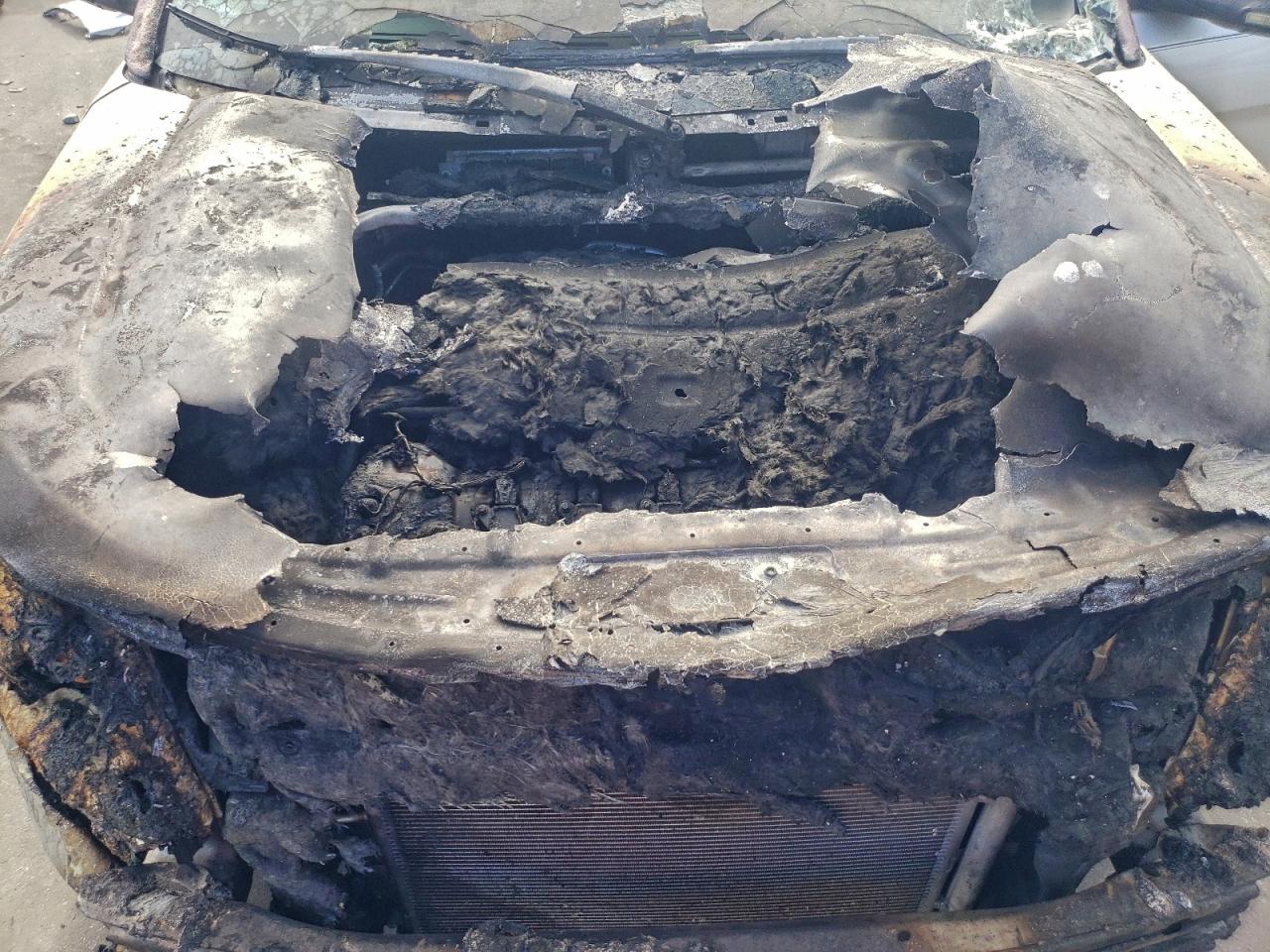 Ford Explorer Limited Image 5