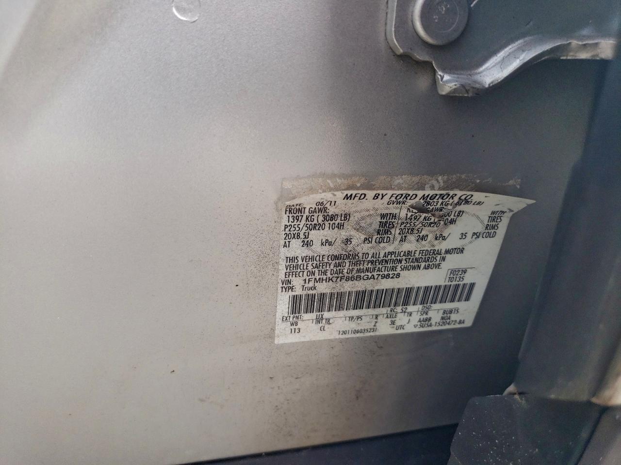 Ford Explorer Limited Image 12