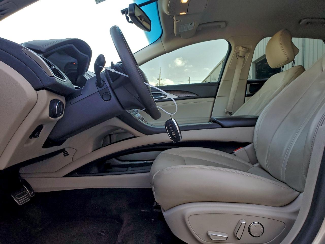 Lincoln MKZ Select Image 9