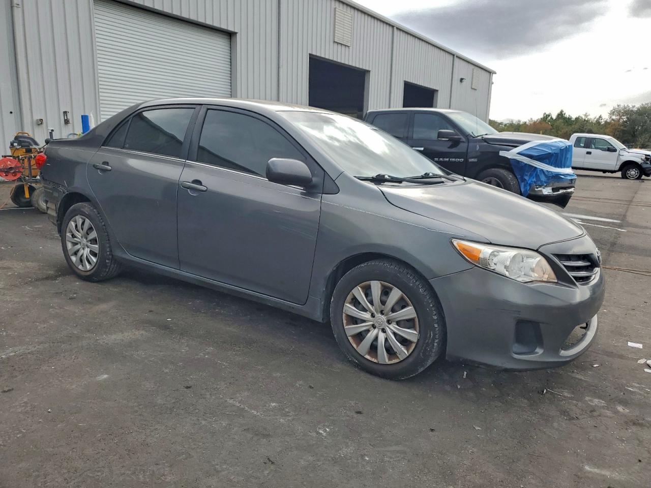 Toyota Corolla Base Image 2