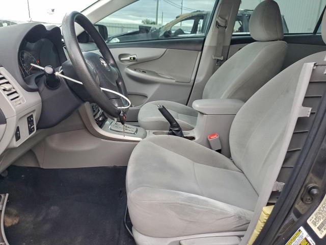 Toyota Corolla Base Image 6