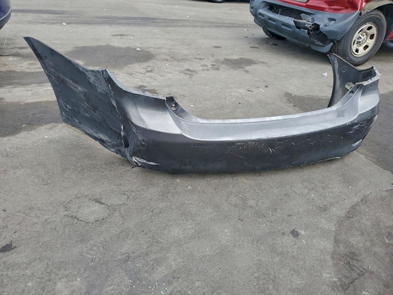 Toyota Corolla Base Image 8