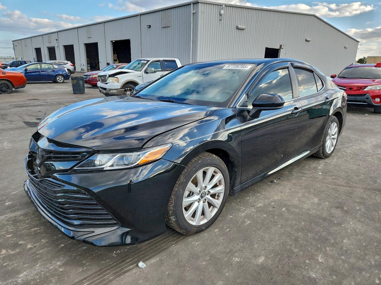 Toyota Camry L Image 1