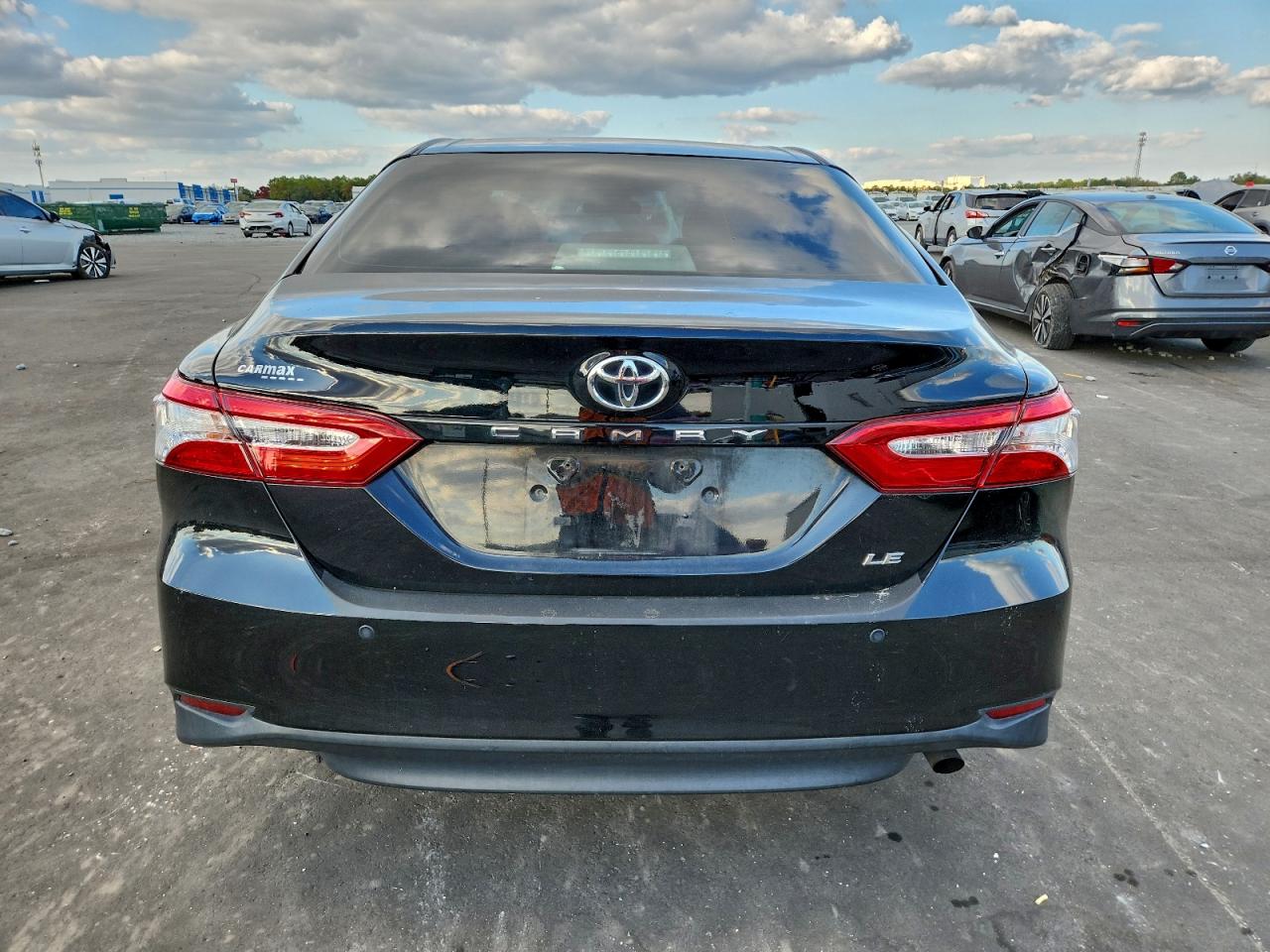 Toyota Camry L Image 7