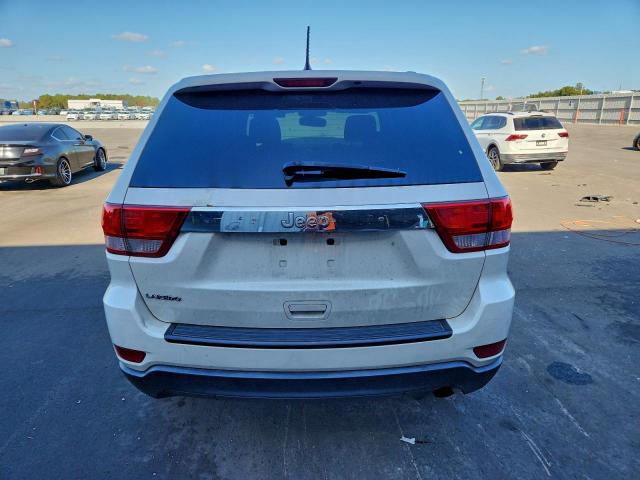 Jeep Grand Cherokee Laredo Image 9