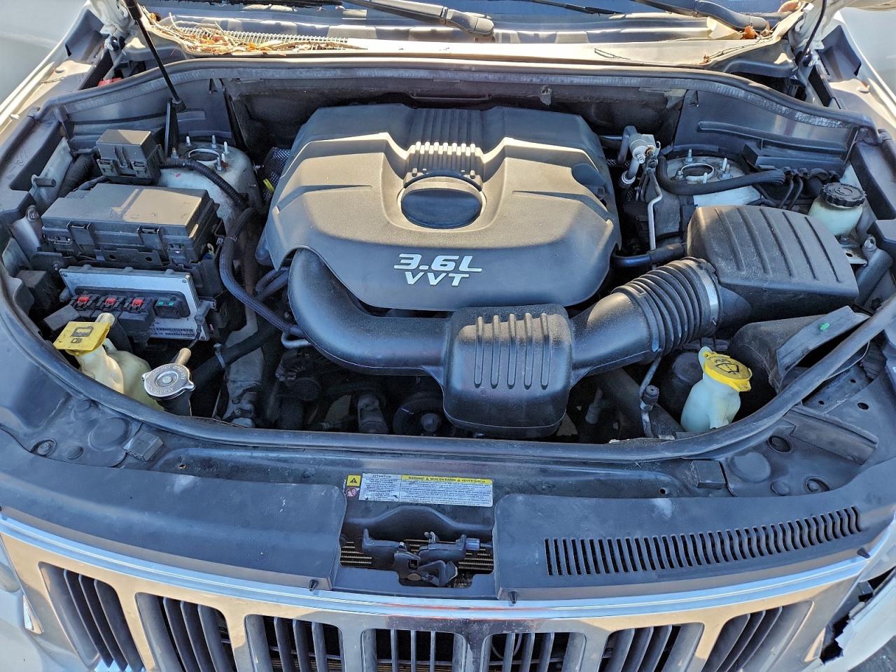 Jeep Grand Cherokee Laredo Image 3