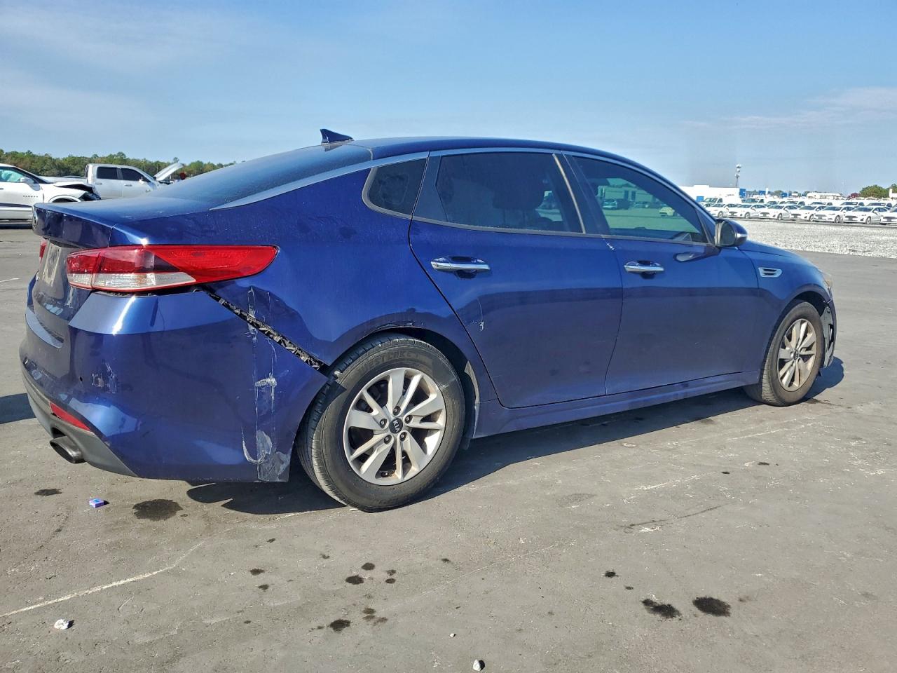 Kia Optima Lx Image 8