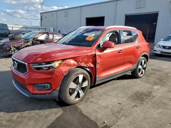  Salvage Volvo XC40
