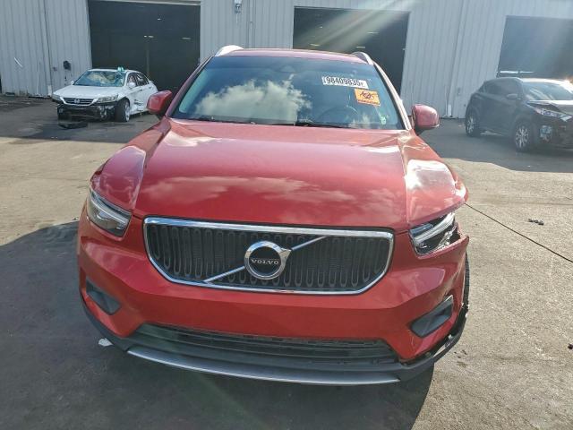 Volvo XC40 T4 Momentum Image 9