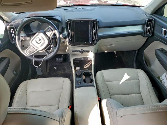 Volvo XC40 T4 Momentum Image 7