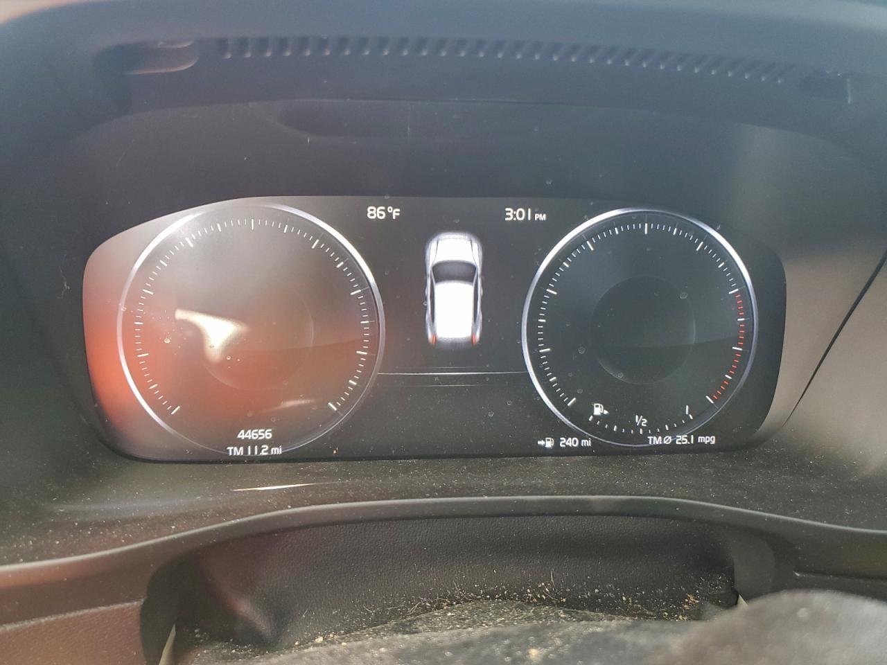 Volvo XC40 T4 Momentum Image 4