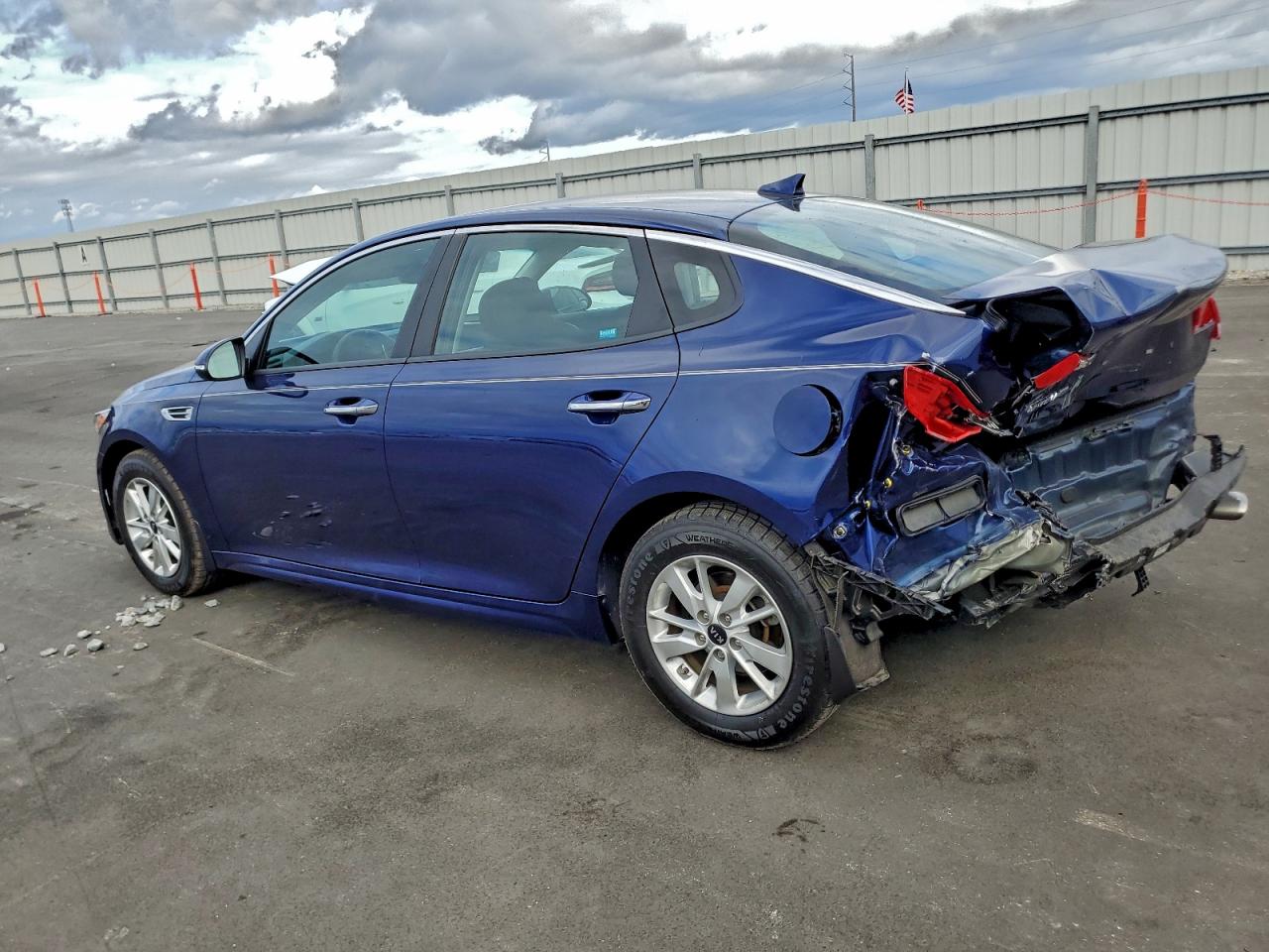 Kia Optima Lx Image 2