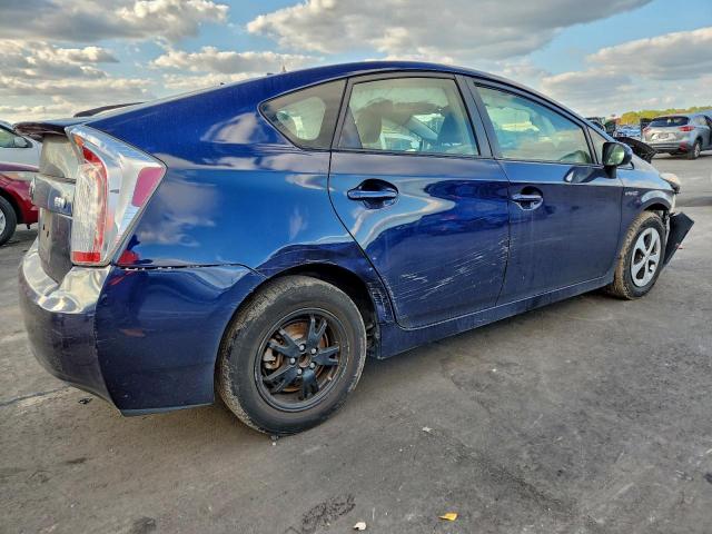 Toyota Prius Image 12