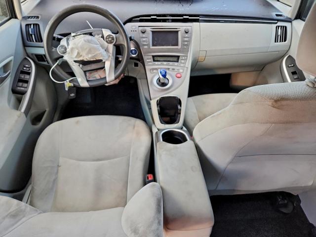 Toyota Prius Image 11