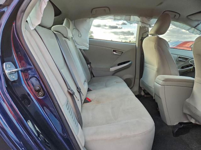 Toyota Prius Image 8