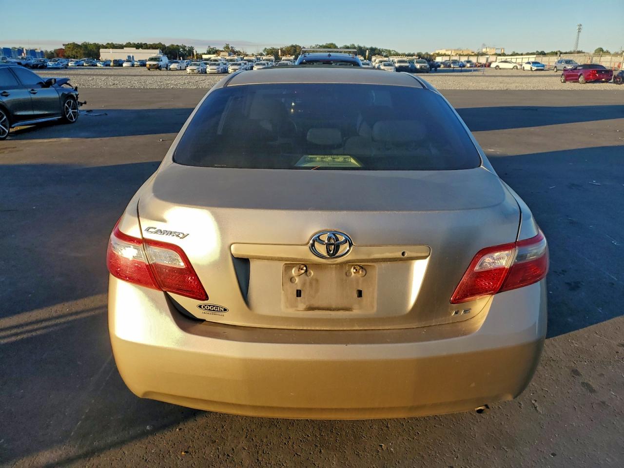 Toyota Camry Ce Image 5