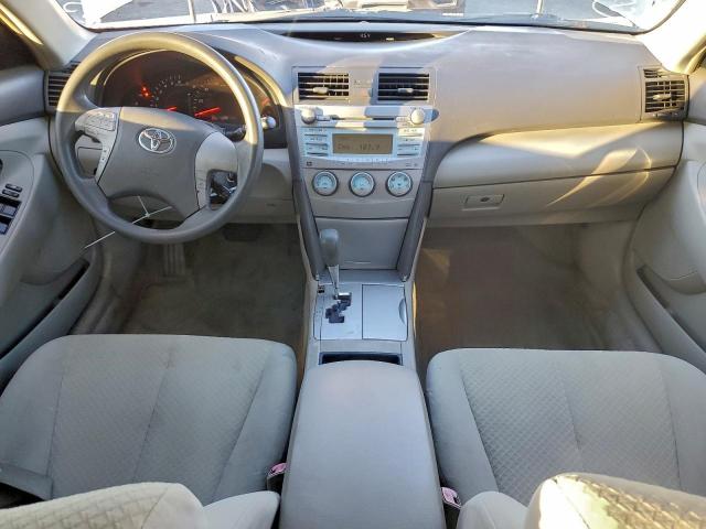 Toyota Camry Ce Image 8