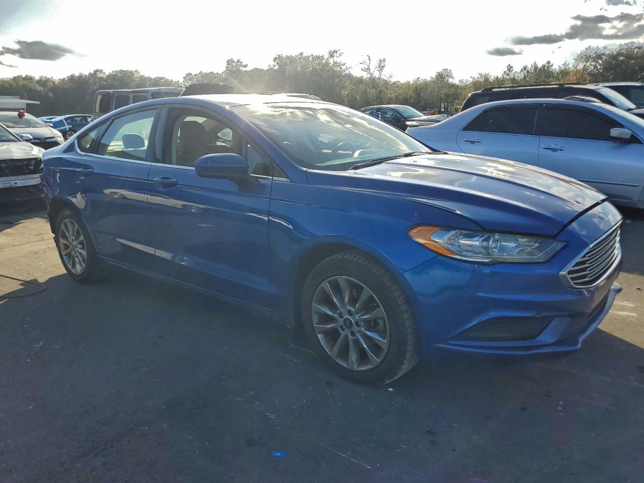 Ford Fusion Se Image 3