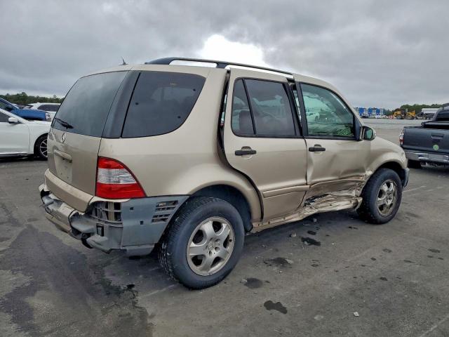 Mercedes-Benz M-Class 350 Image 11