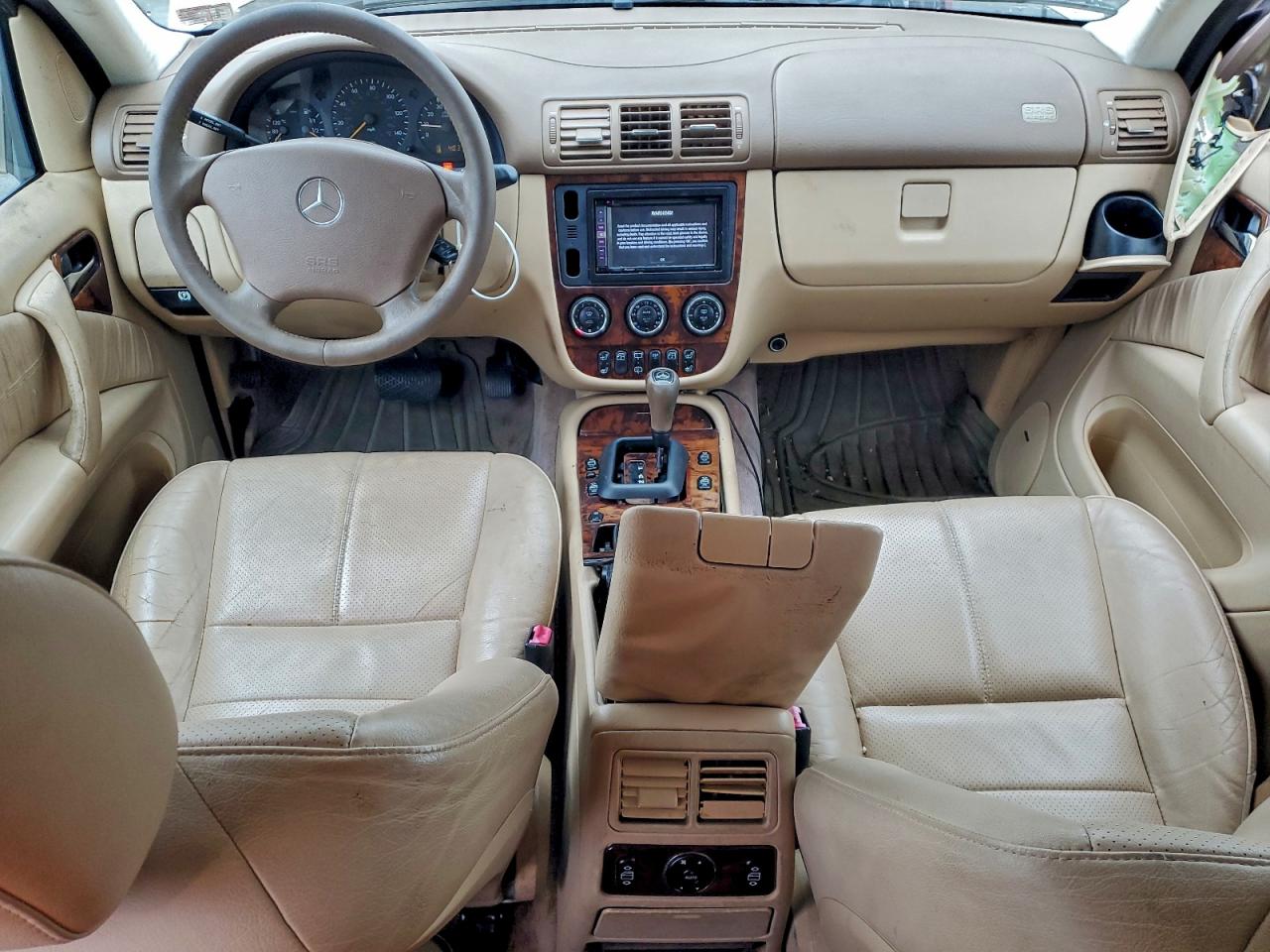 Mercedes-Benz M-Class 350 Image 4